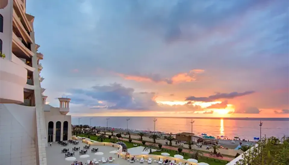 هتل گرند گلوریا باتومی